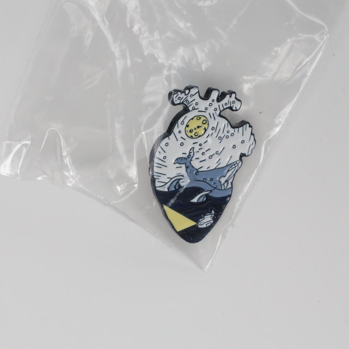Creative Whale & Sea Heart Enamel Label Pin