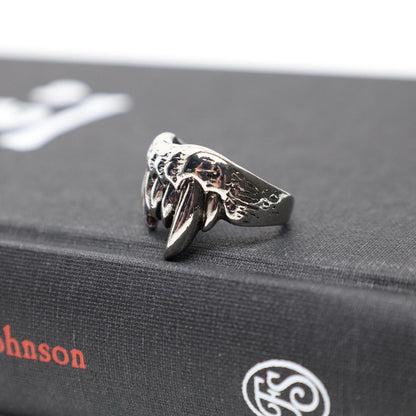 Punk Gothic Vampire Fang Ring (Size 10)